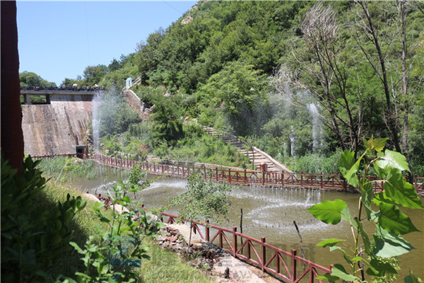 “荷風送香氣，竹露滴清響”洛陽隆中重工2019年度員工旅游活動--登封大熊山仙人谷一日游