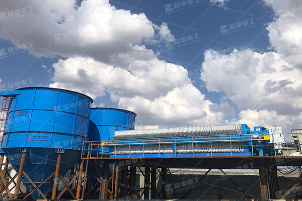 帶式污泥壓濾機(jī)泥餅含水率在多少？